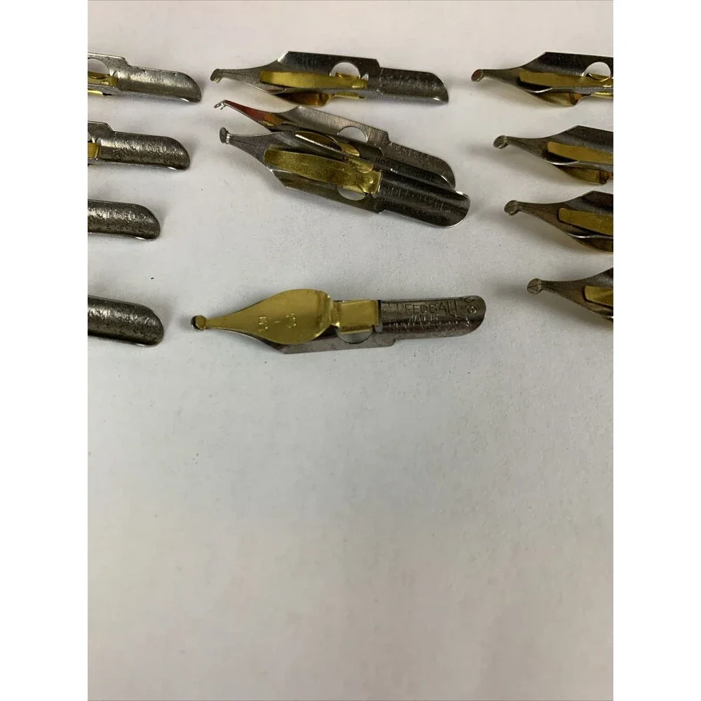 Vintage HUNT SPEEDBALL PENS B-3 Round Calligraphy Pen Ink Nibs Box of 12